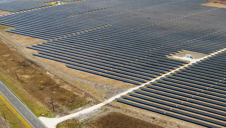 Meta, Apex Clean Energy agree to 144-MW Texas solar PPA