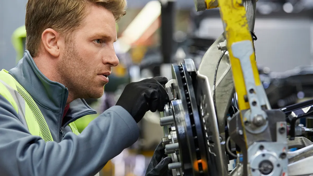 Watch Unlocking Efficiency:  How MOM Transforms Vehicle Manufacturing