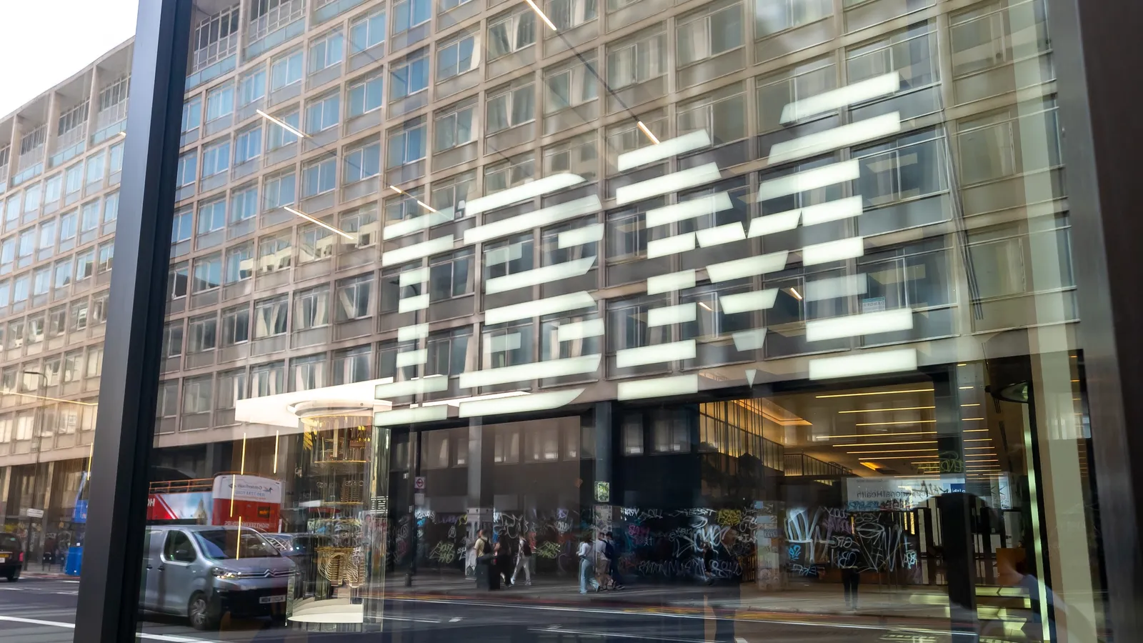 IBM outlines plan to simplify mainframe overhauls