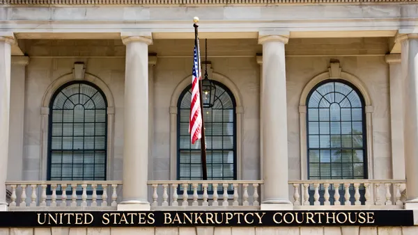 The exterior of a U.S. Bankruptcy Courthouse.