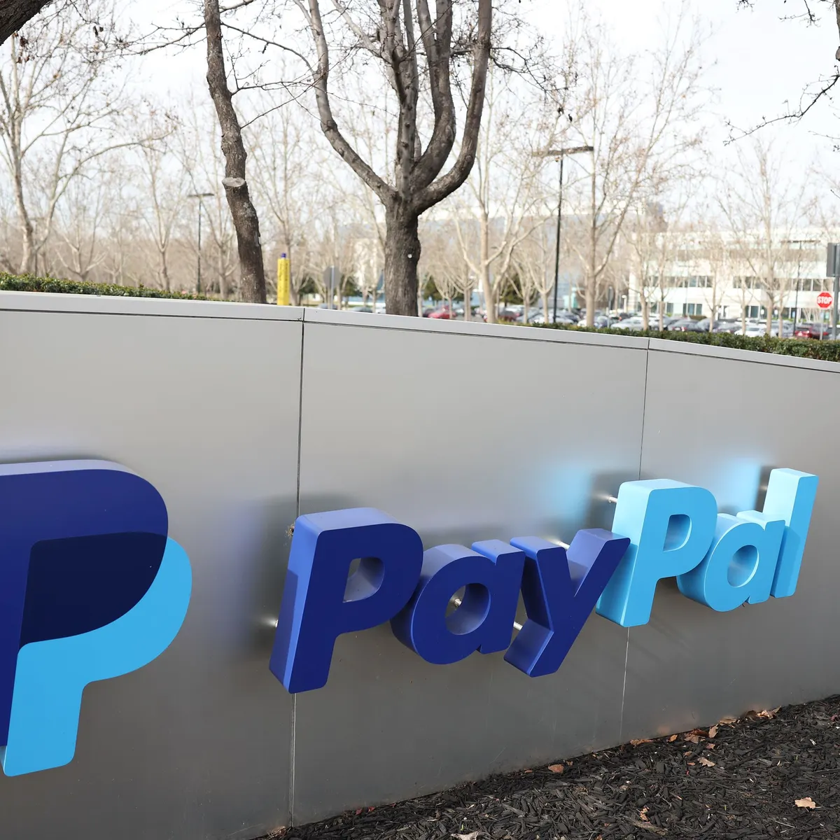 PayPal introduces payment links | Payments Dive