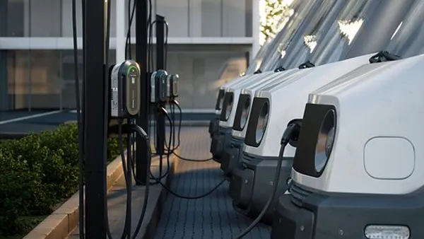 EV charging stations, Schneider Electric, facility EV fleets, commercial EV charging