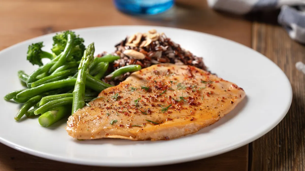A cultured chicken breast made by Future Meat Technologies
