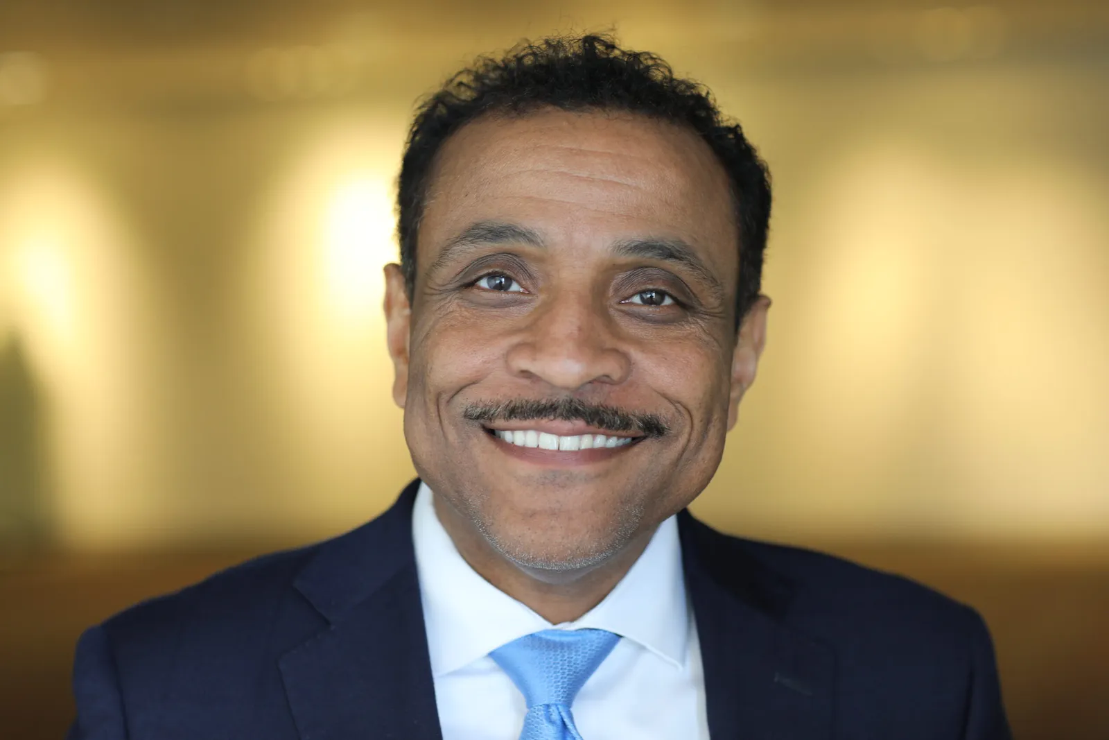 This is a headshot of Tony Watlington, superintendent of the School District of Philadelphia.