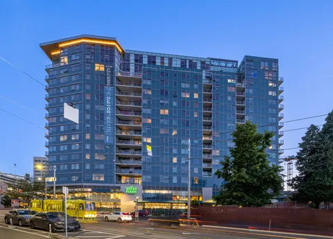 Kennedy Wilson partners with Japanese firm to buy Seattle apartments