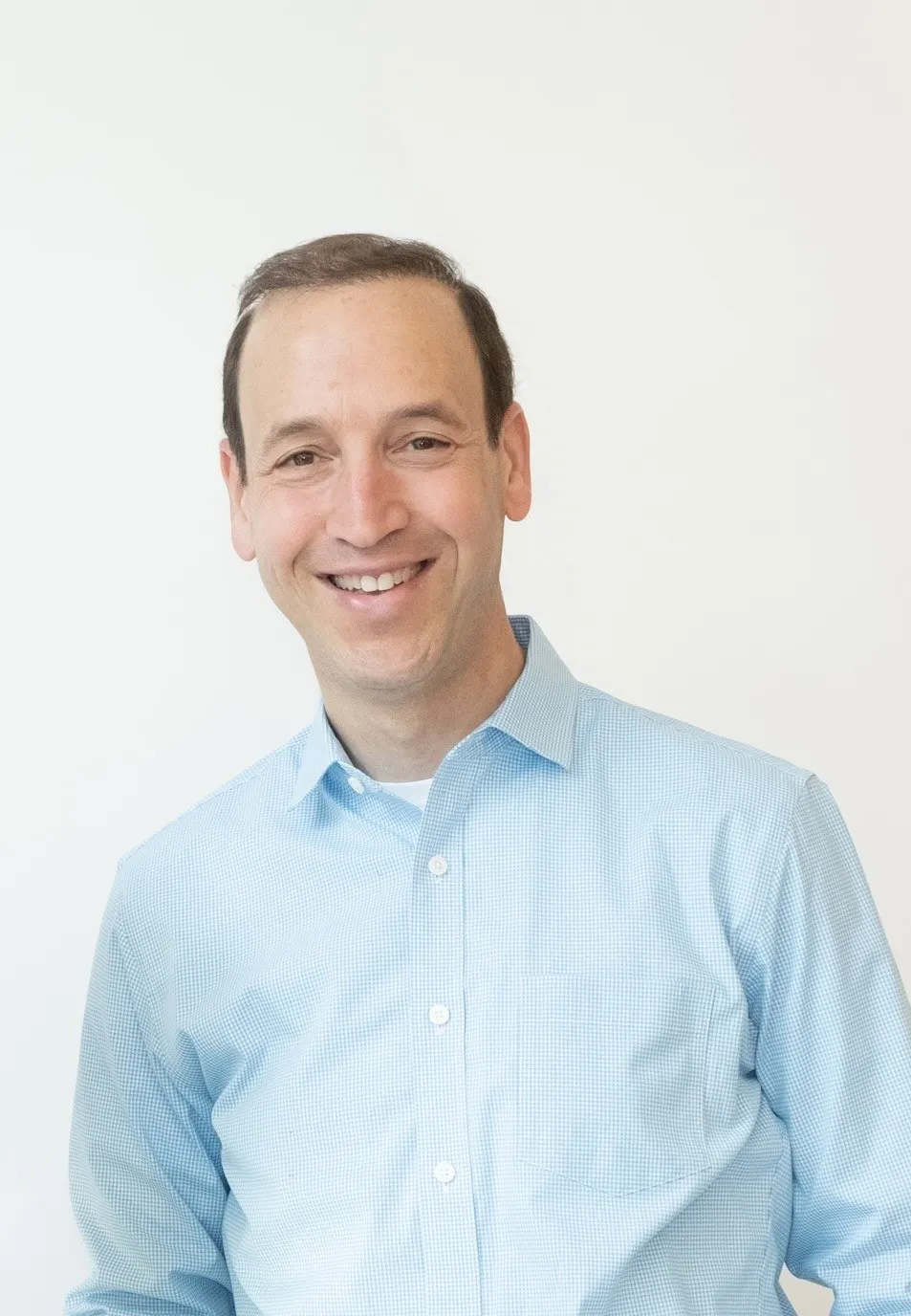 A portrait of finance executive Steve Mayer.