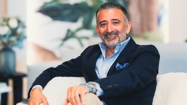 A headshot of CEO Arash Azarbarzin