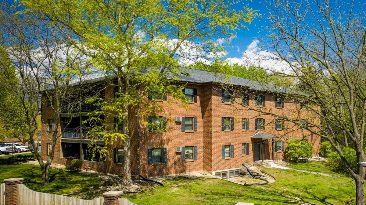 brick apartment building