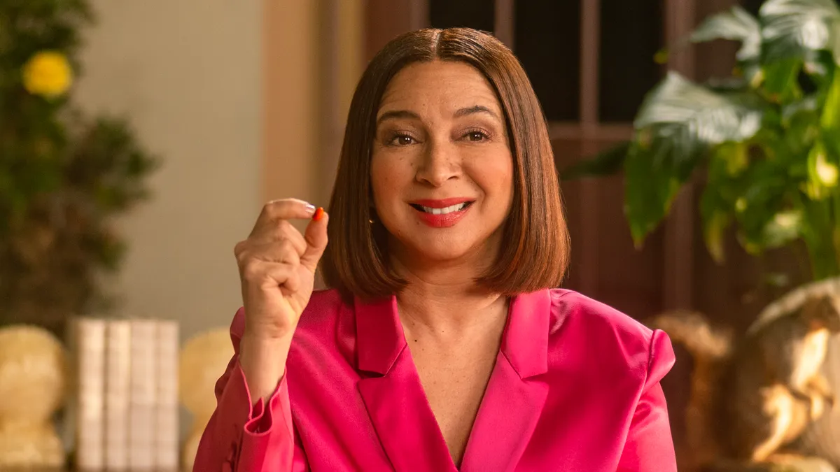 Maya Rudolph in a behind-the-scenes photo from the shooting of M&M's Super Bowl ad