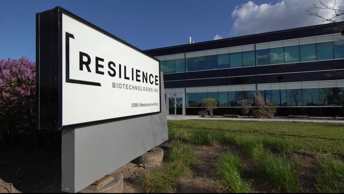 Resilience will manufacture mRNA for Moderna’s COVID-19 Vaccine at its facility in Mississauga, Ontario, Canada.