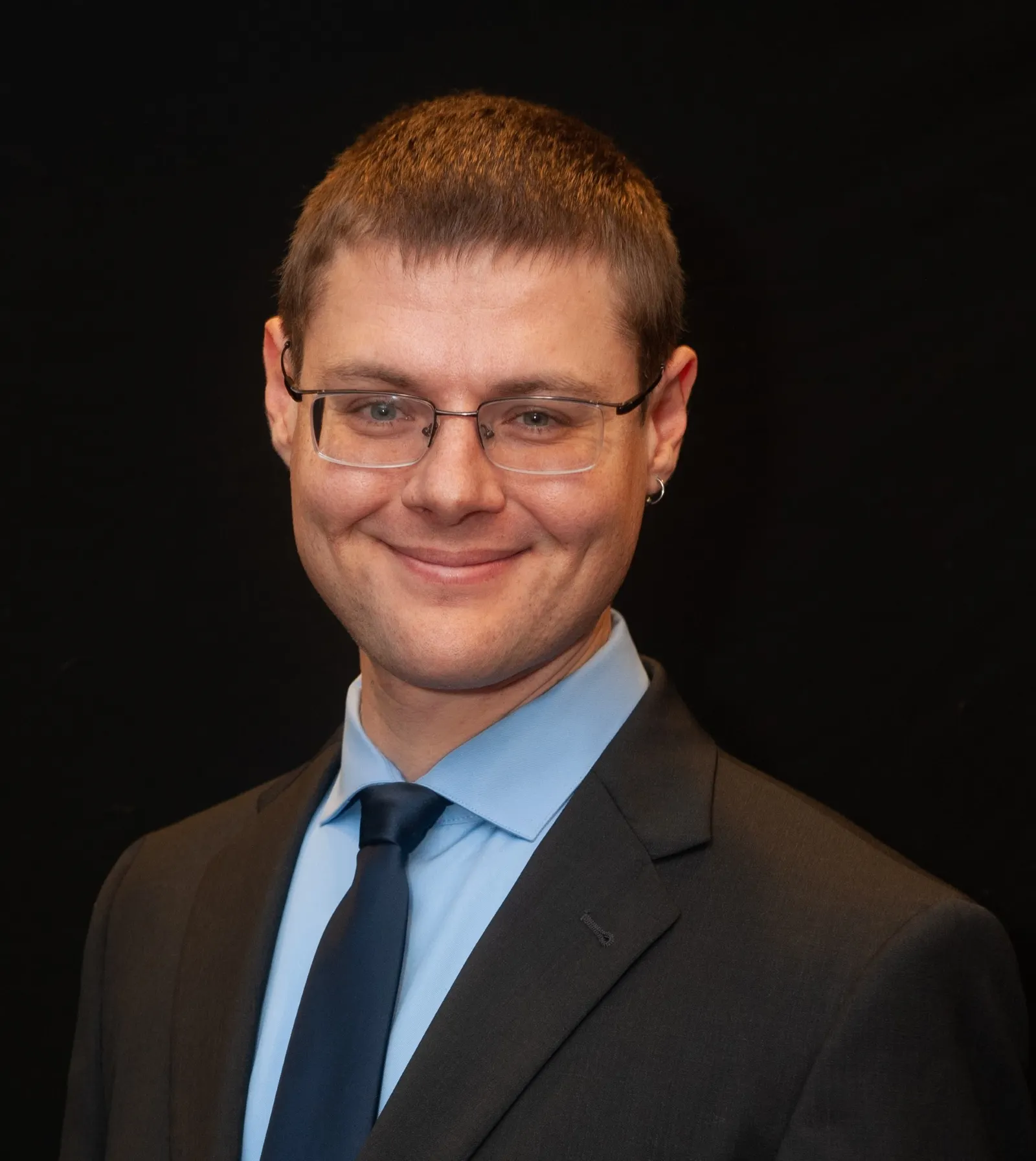 A headshot of Gleb Tsipursky