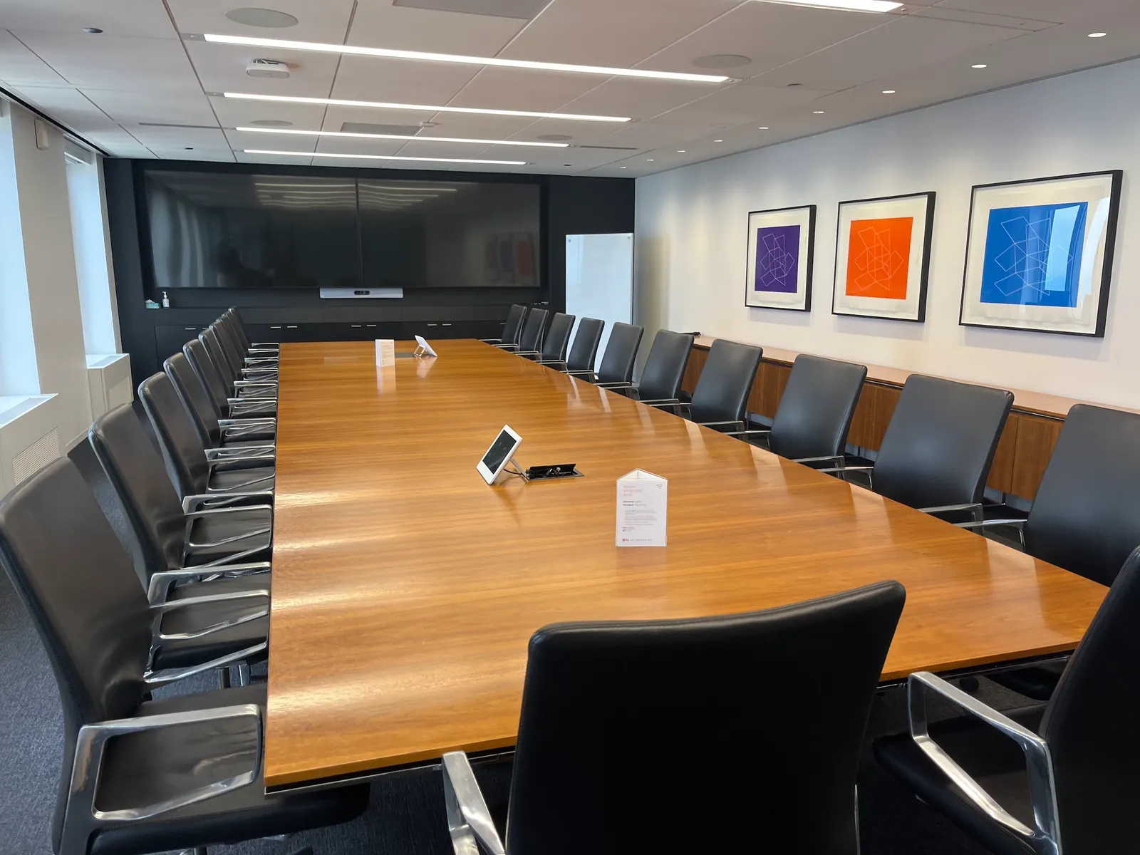 A conference room at the Aon Center's Cloud Level.