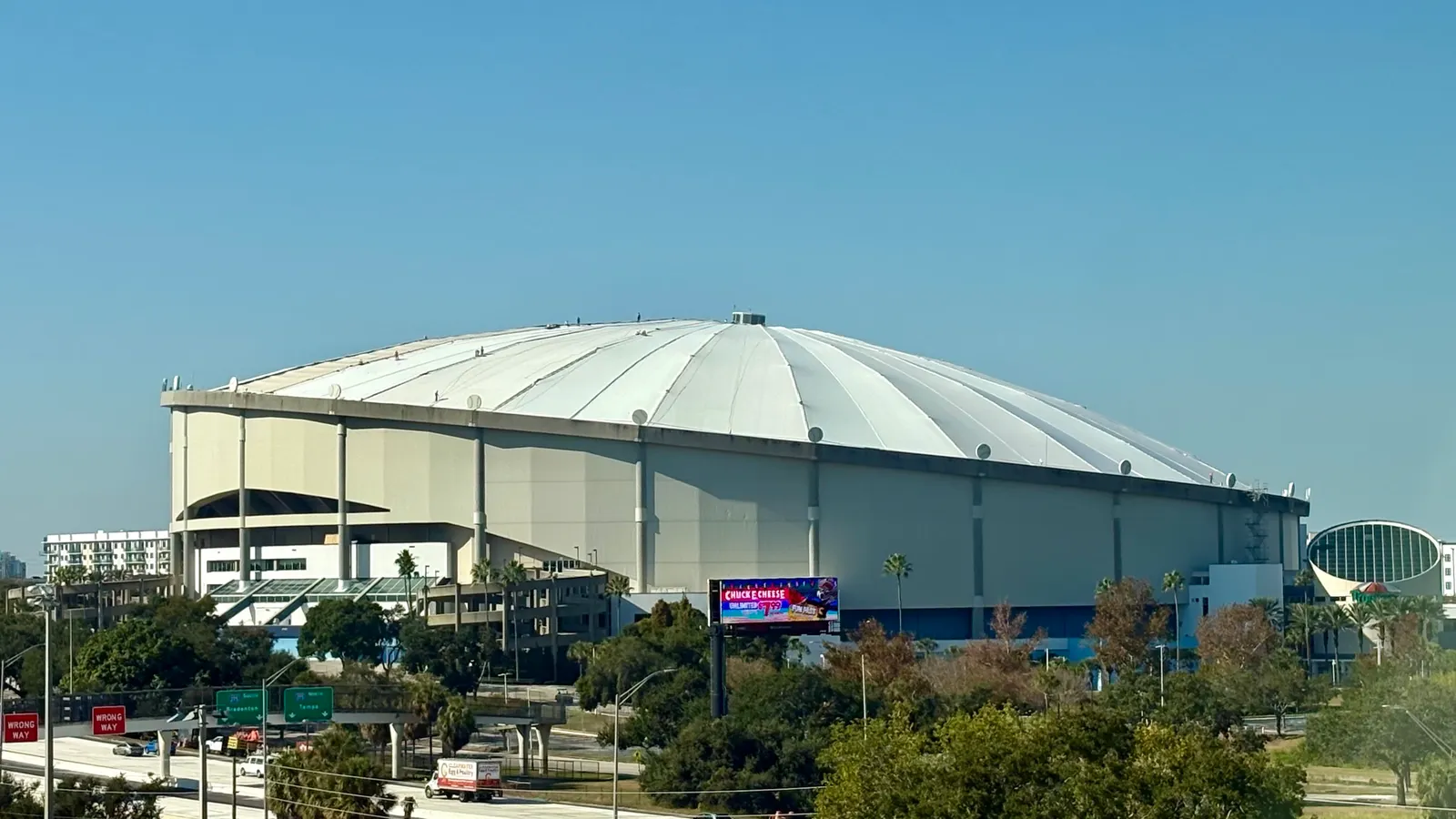 Tropicana Field: nuovo tetto in fibra di vetro garantisce sicurezza e resistenza agli uragani
