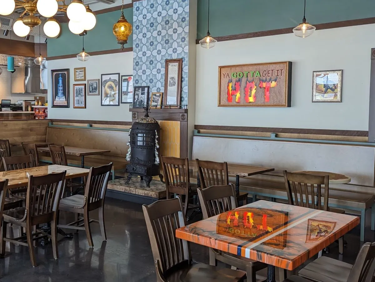 The dining room within Potbelly&#x27;s new prototype