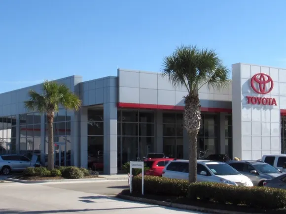 Big auto retailers’ growth strategy includes selling dealerships