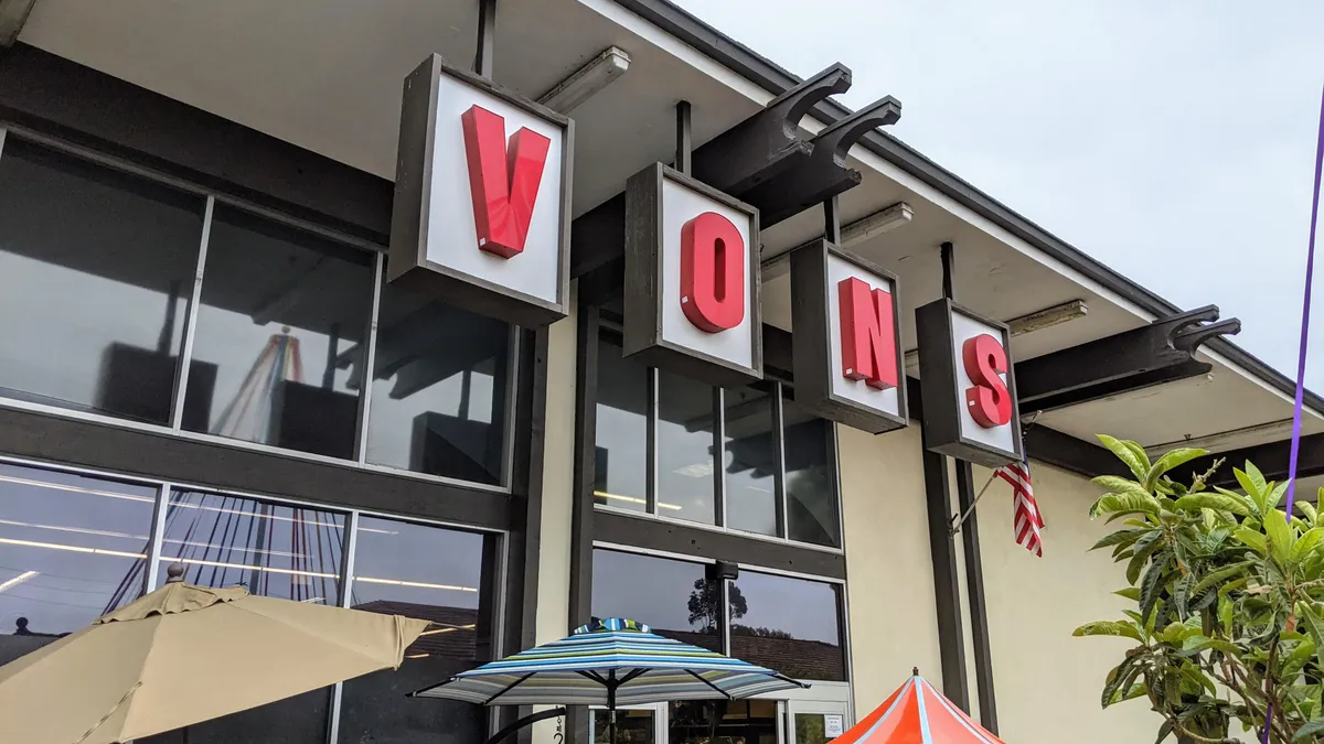 Vons grocery store in California