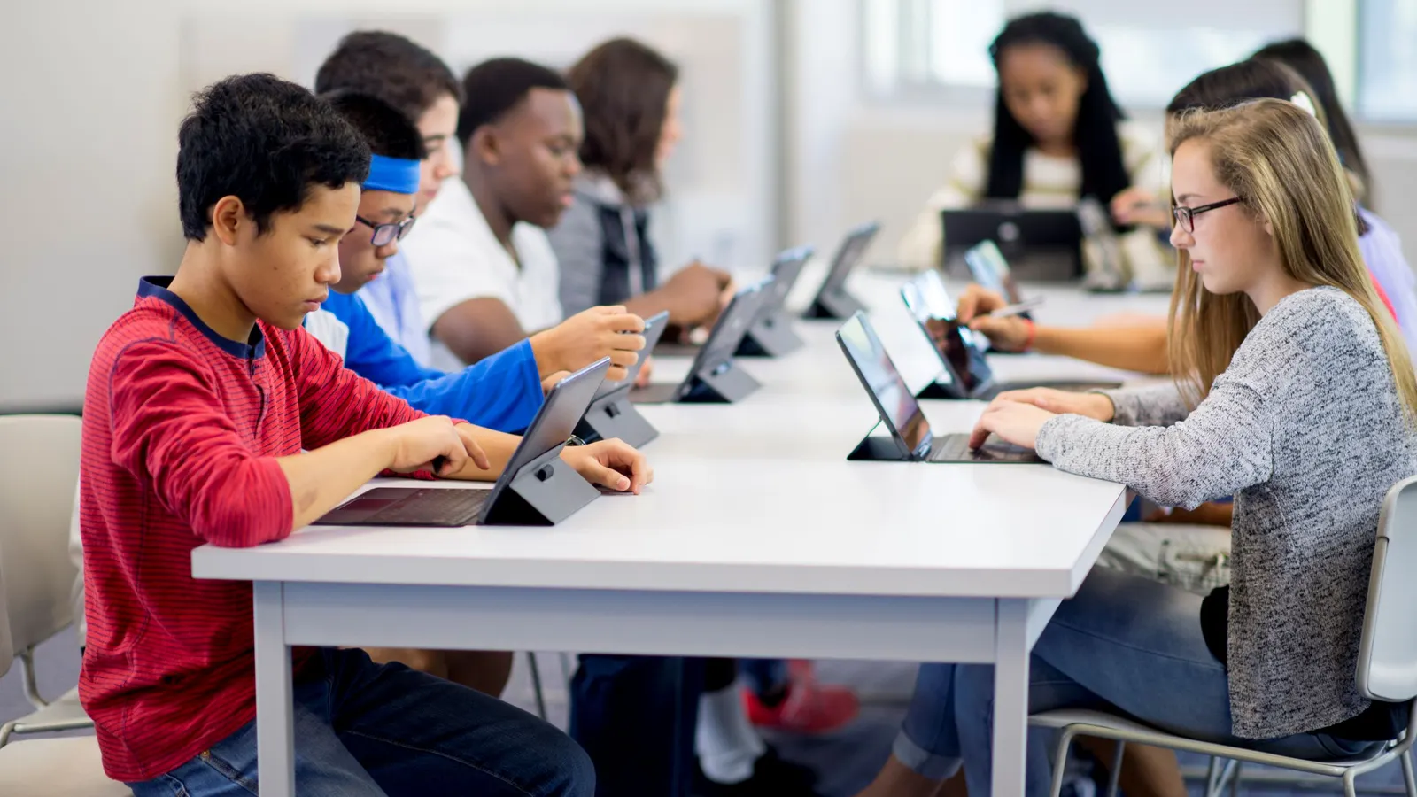 Education Department goes to ed tech’s defense in new guidance