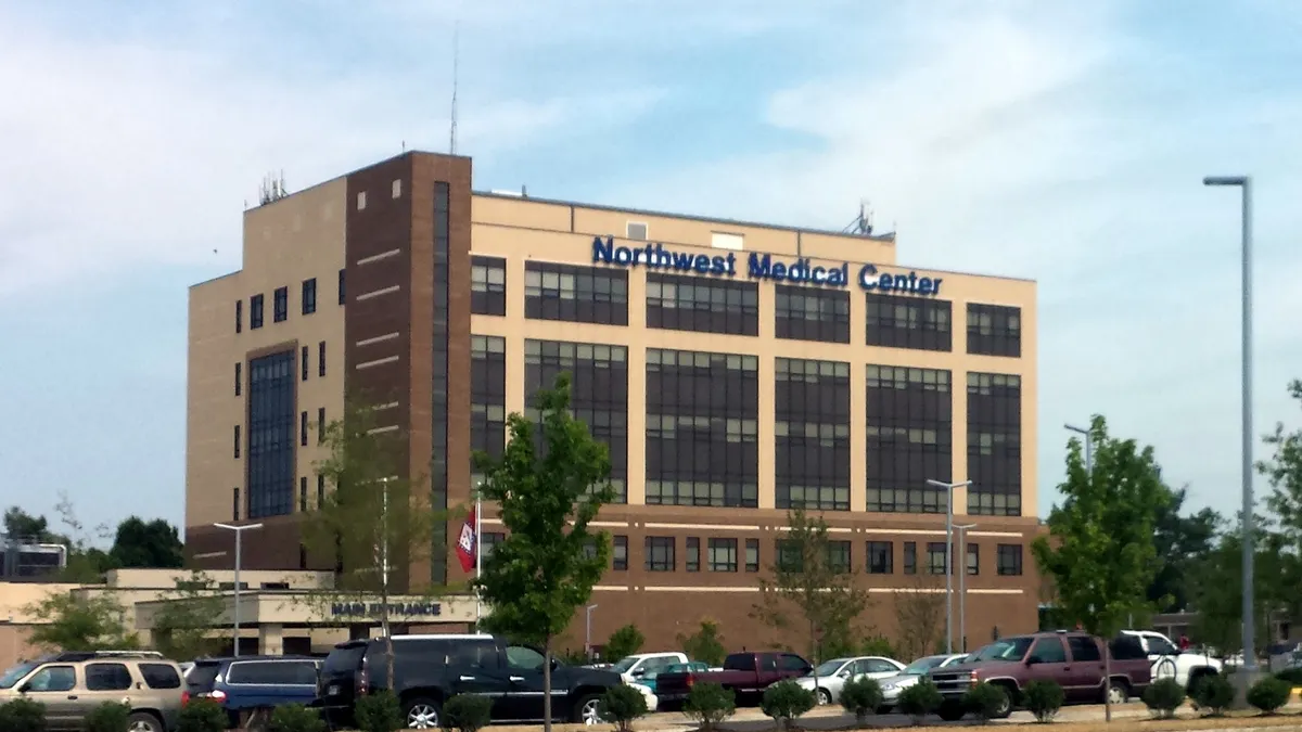 A picture of the outside of hospital Northwest Medical Center