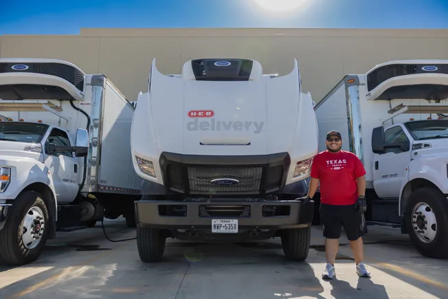 H-E-B opens another e-commerce fulfillment center in Houston