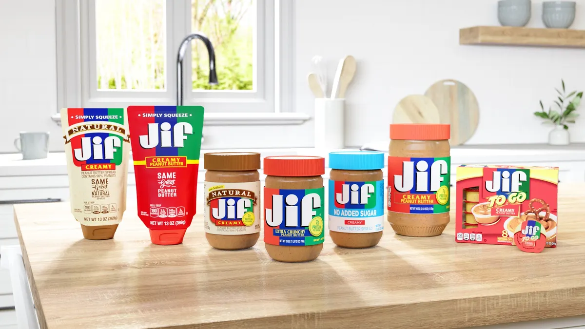 Several varieties of Jif peanut butter