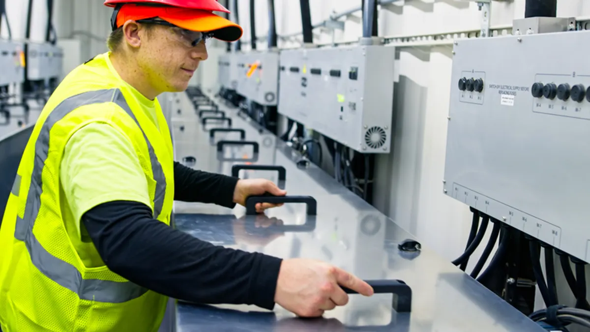 liquid cooling, modular cooling solutions, JLL, Nautilus Data Technologies, Pfleging