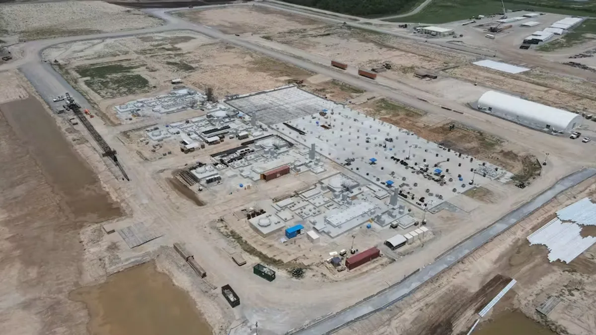 Aerial view of the woodside lng facility project jobsite.