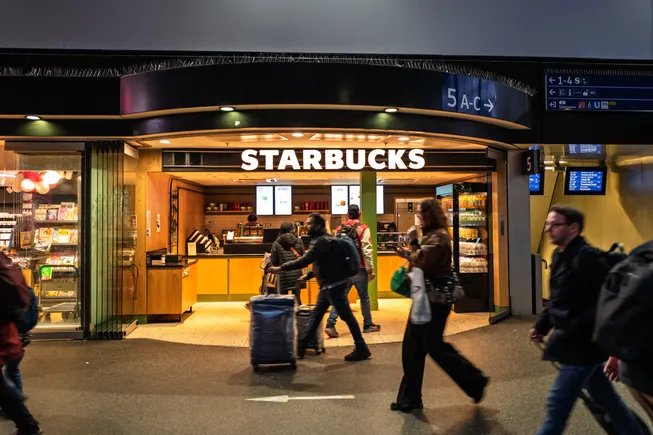 Starbucks, Delta simplify the terms of their loyalty partnership