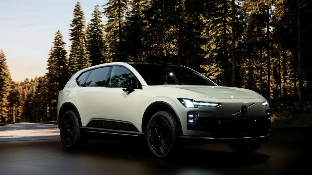 Volvo EX60 European 2026