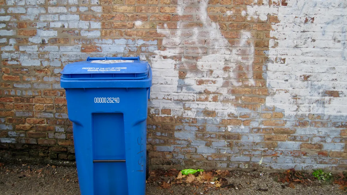 City of Chicago recycling cart in alley