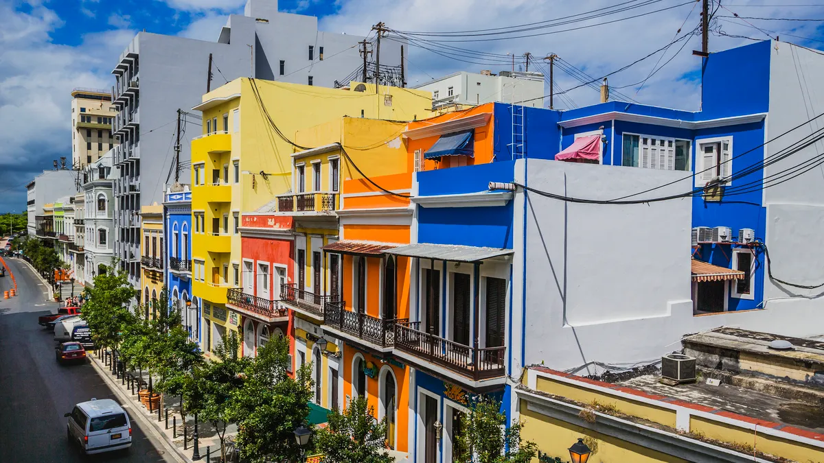 Recinto Sur street colorful buildings
