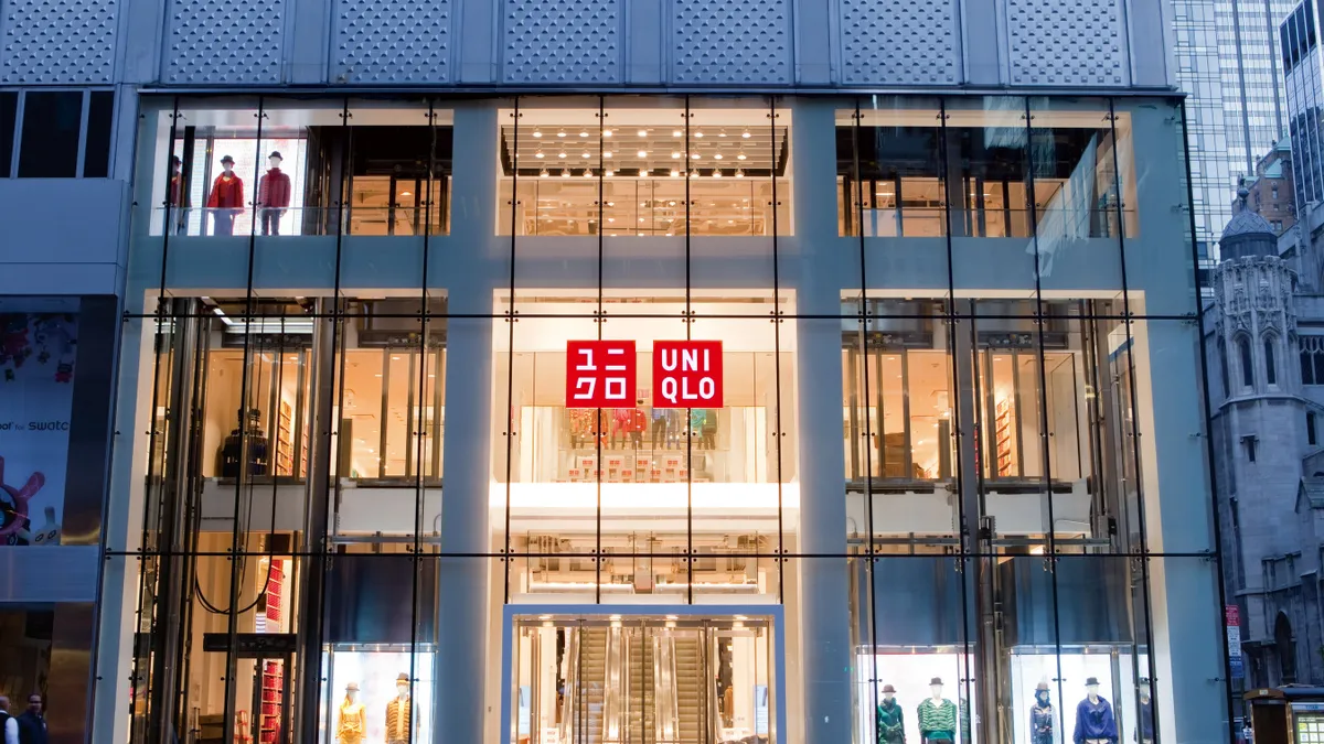 Uniqlo storefront