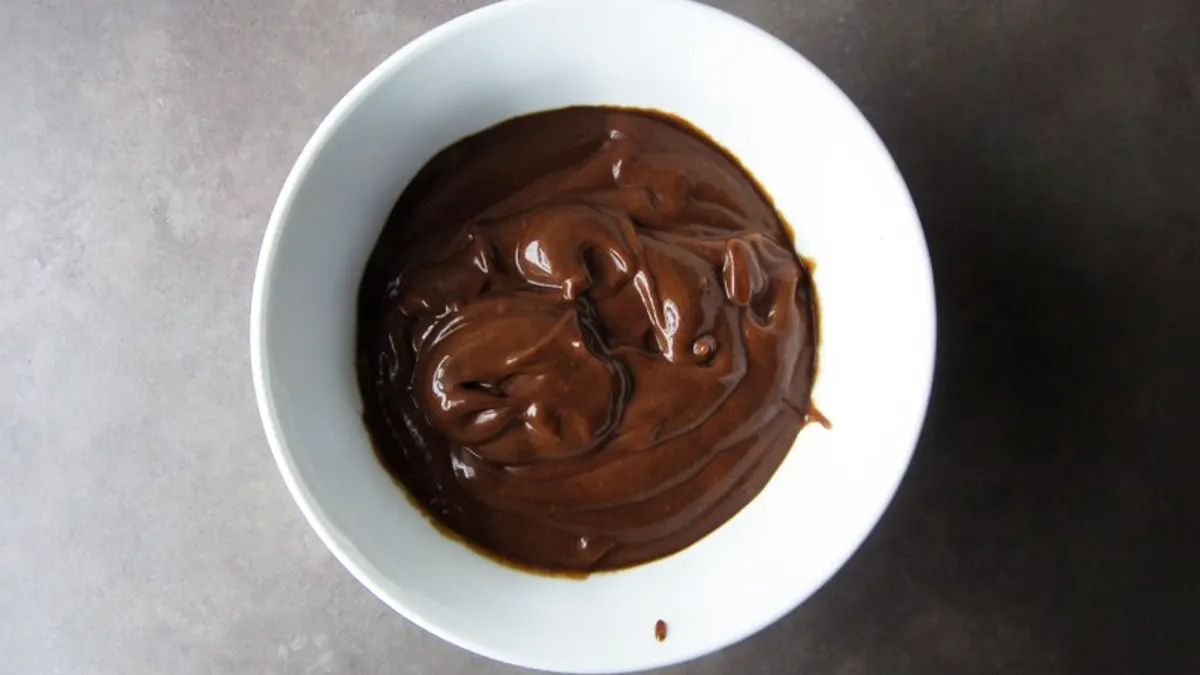 Silky Chocolate Pudding @ Noms for the Poor. Healthy, delicious, and vegan!