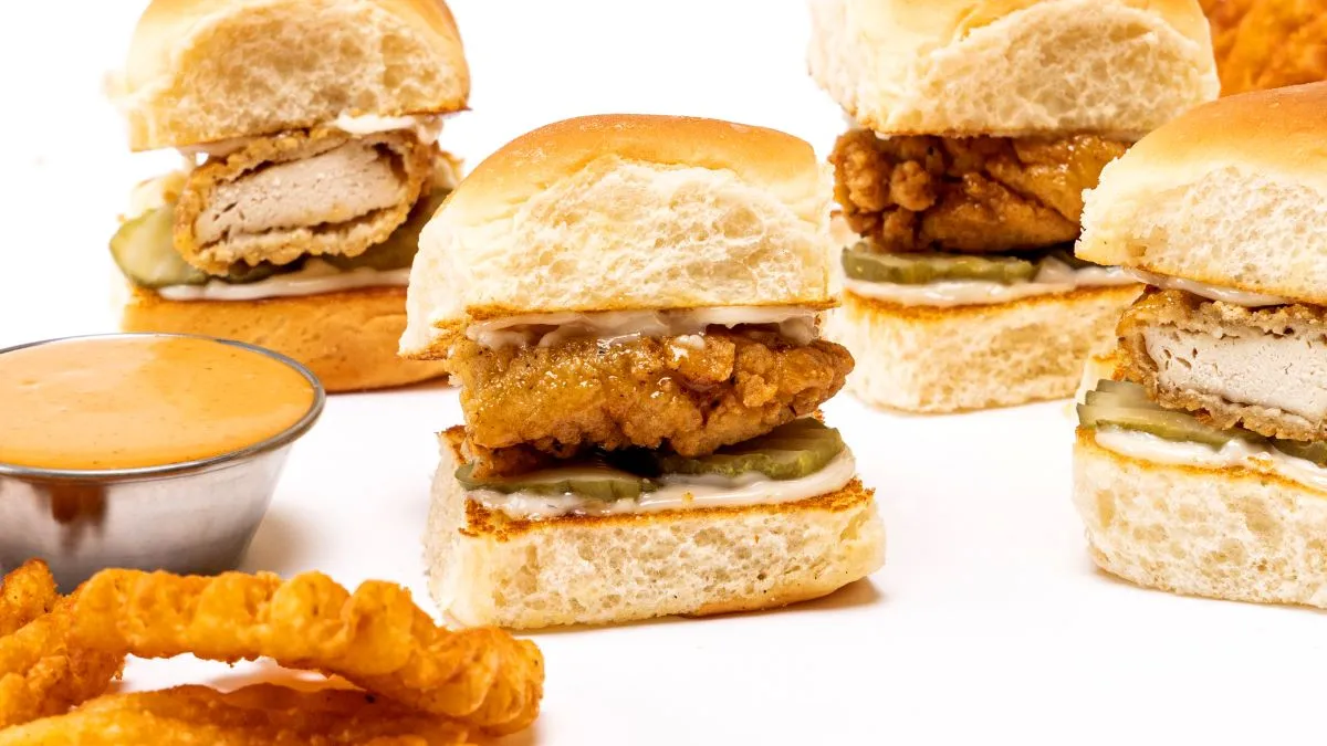 A photograph of chicken sliders from IHOP's virtual brand TenderFix