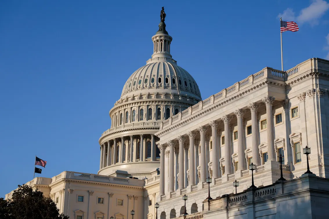 Senate panel approves crypto bill