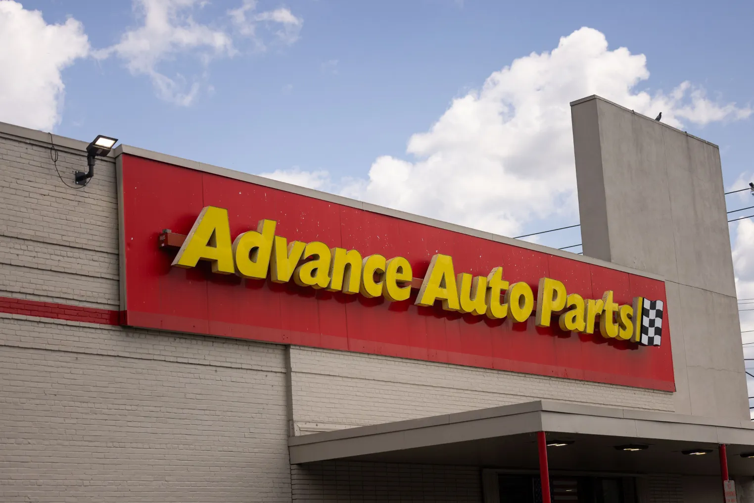 An Advance Auto Parts storefront