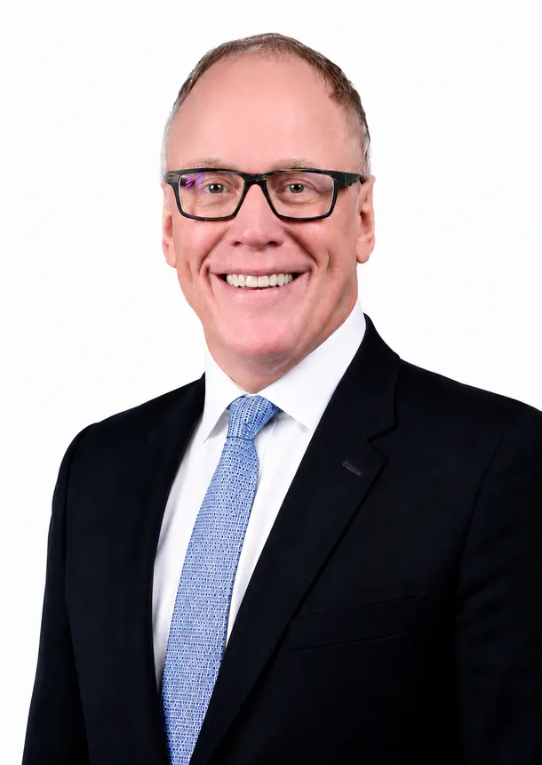 A portrait of new Baxter CFO John Rogers.