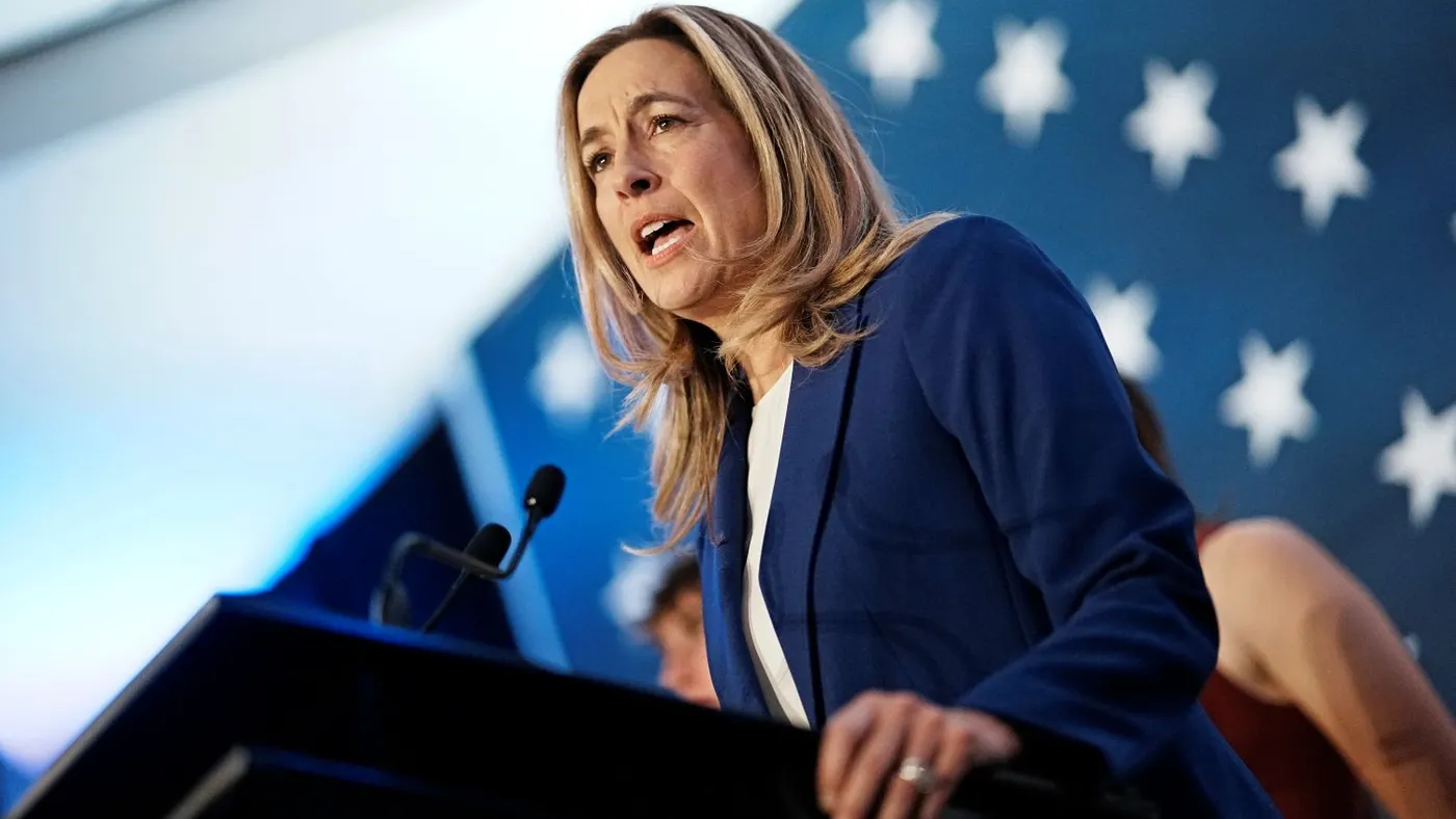 Photo of New Jersey Gov. Mikie Sherrill campaigning in 2025.