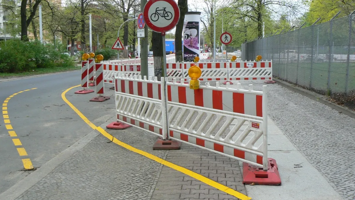 tactical urbanism bike lane