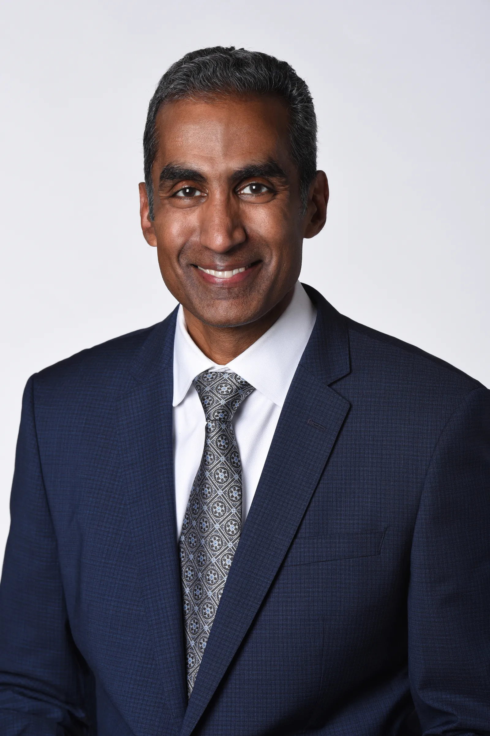 headshot of Jacobs CEO Bob Pragada