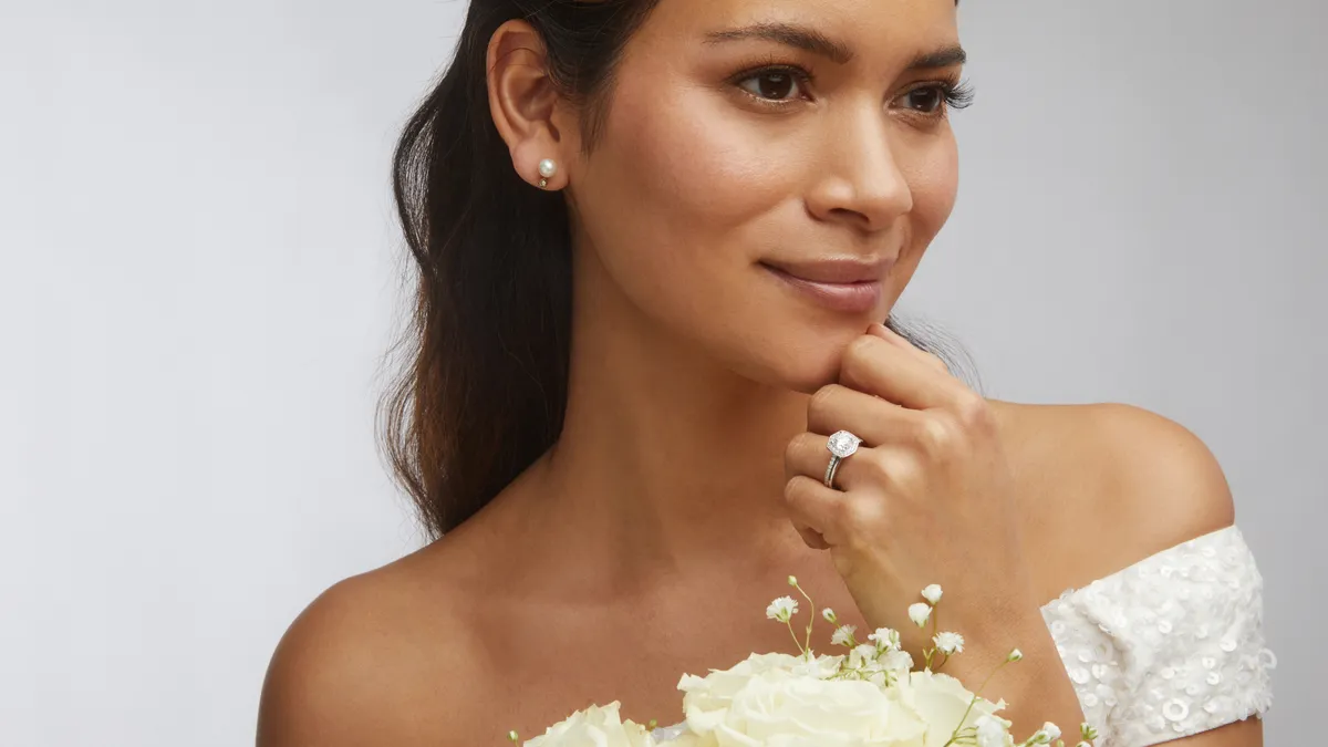 Kendra Scott launches engagement ring category.