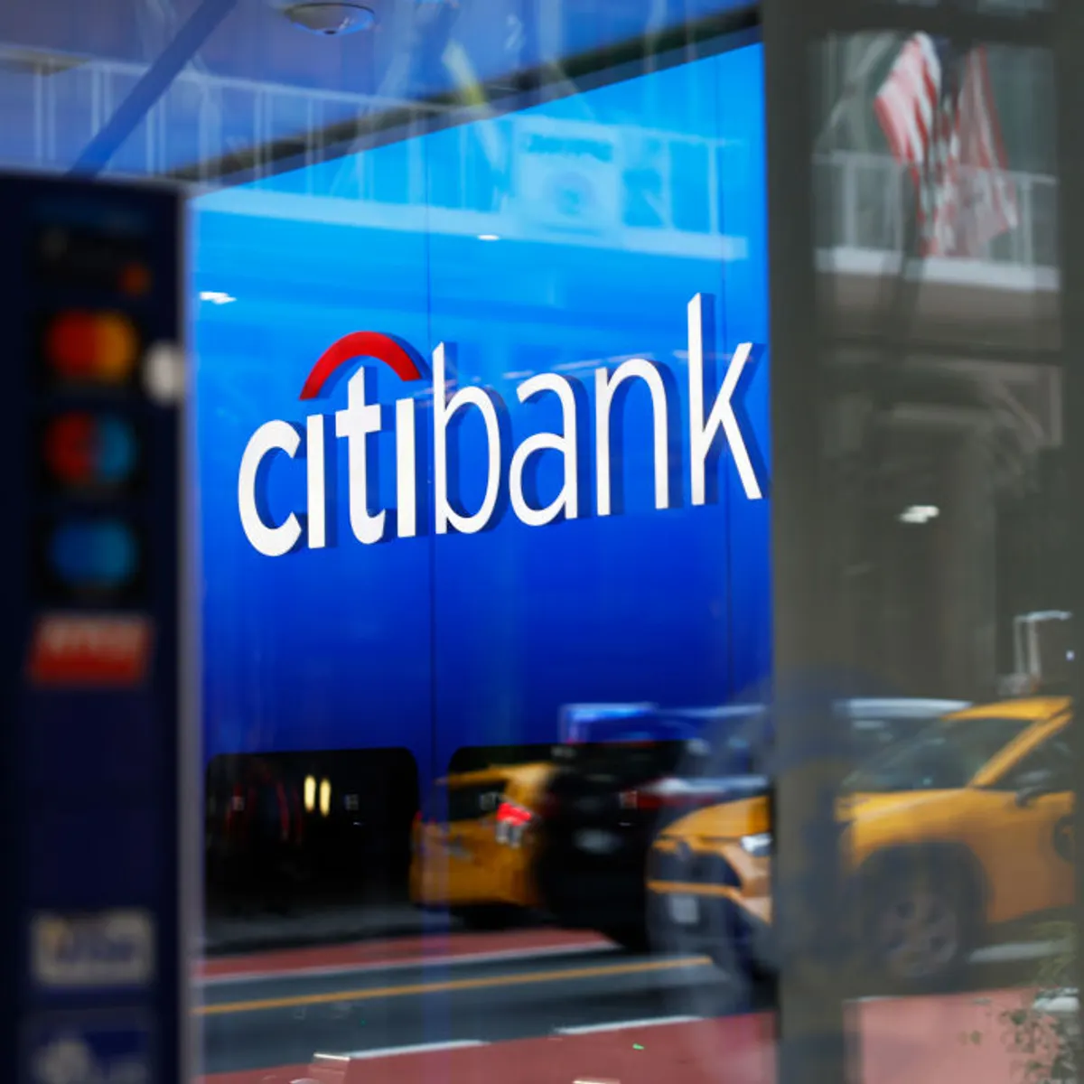 Citi, Coinbase ink stablecoin partnership | Banking Dive