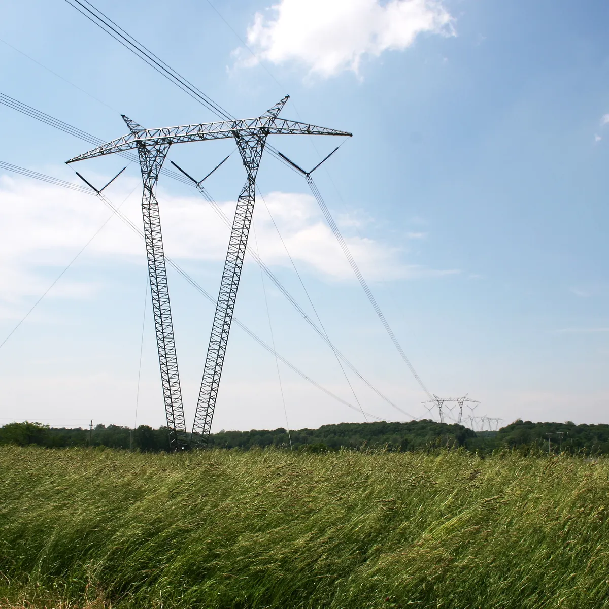 Illinois regulators, others urge FERC to dismiss Ameren push to build $1.9B  in MISO projects | Utility Dive