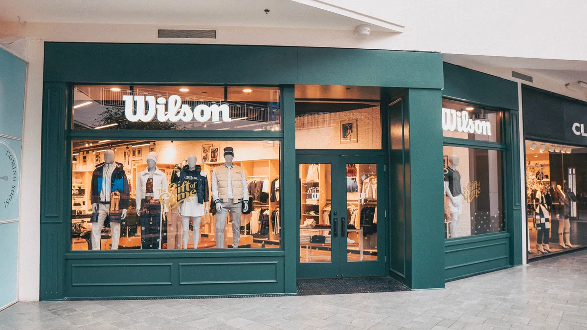 The exterior of Wilson's Mall of America store