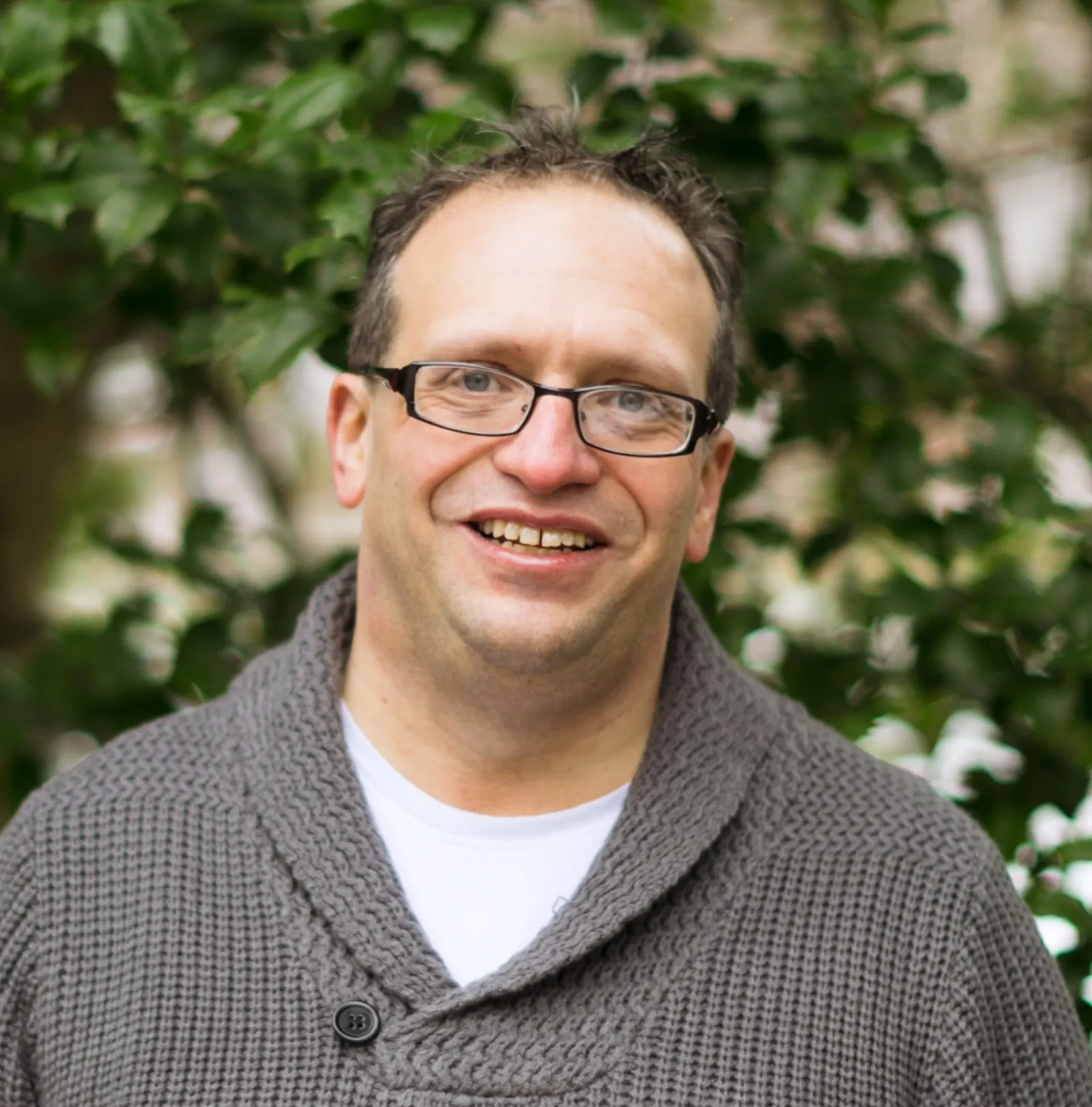 Headshot of Stephen Burd