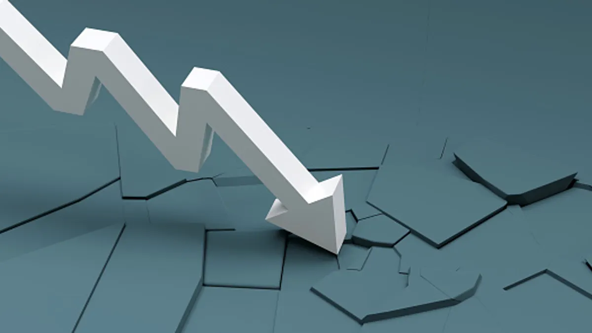 Header image for "Tech Investors Try to Keep Valuations From Crushing Portfolio Companies"