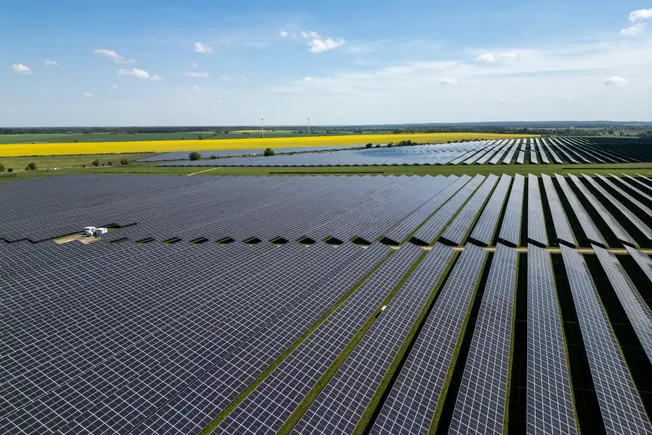 Solar industry posts record Q1 growth but projects longer-term decline