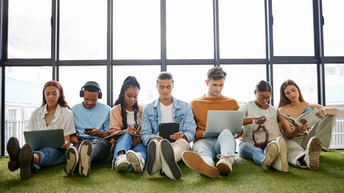 Generation Z, teamwork, technology