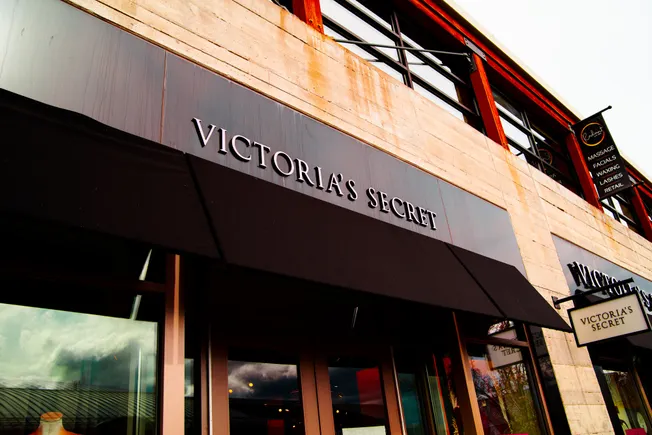 Victoria’s Secret shuts down website in response to security incident