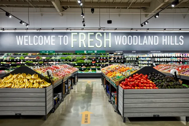 Amazon Fresh opens first grocery store, mixing smart tech with traditional offerings