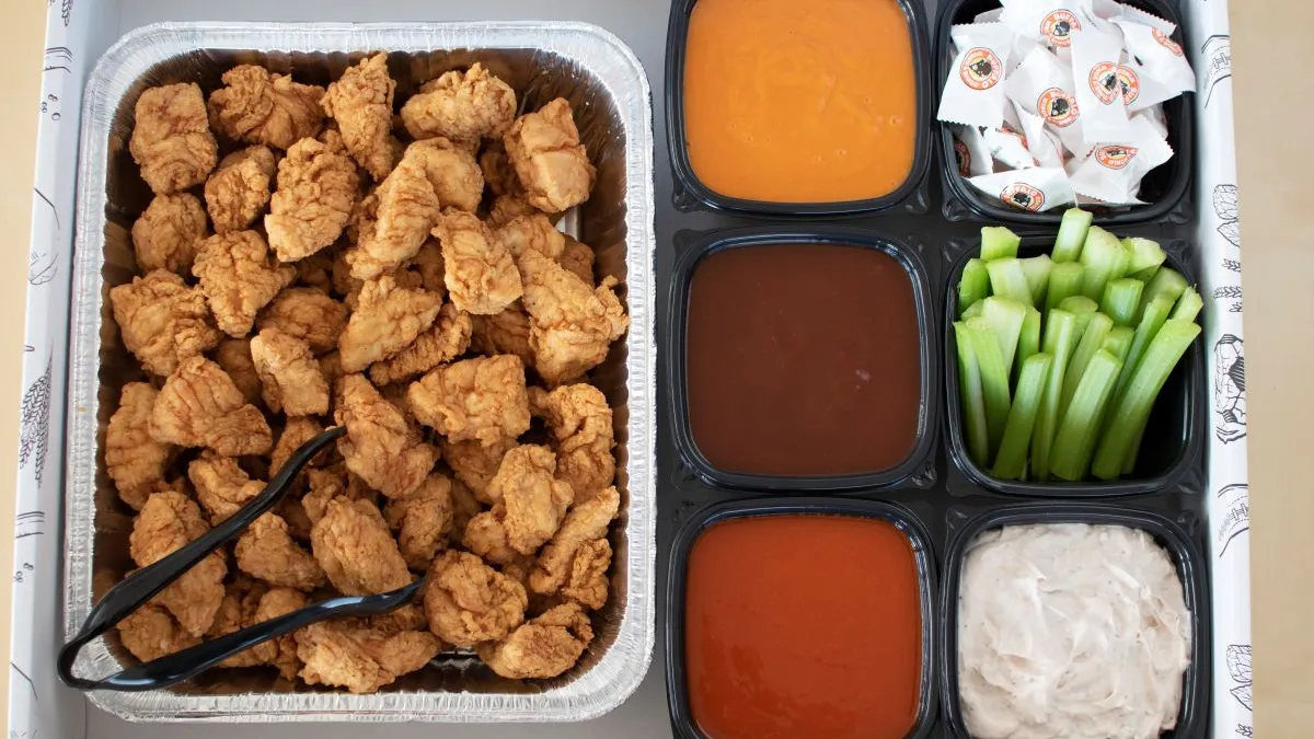 Wings & Rings catering wing box